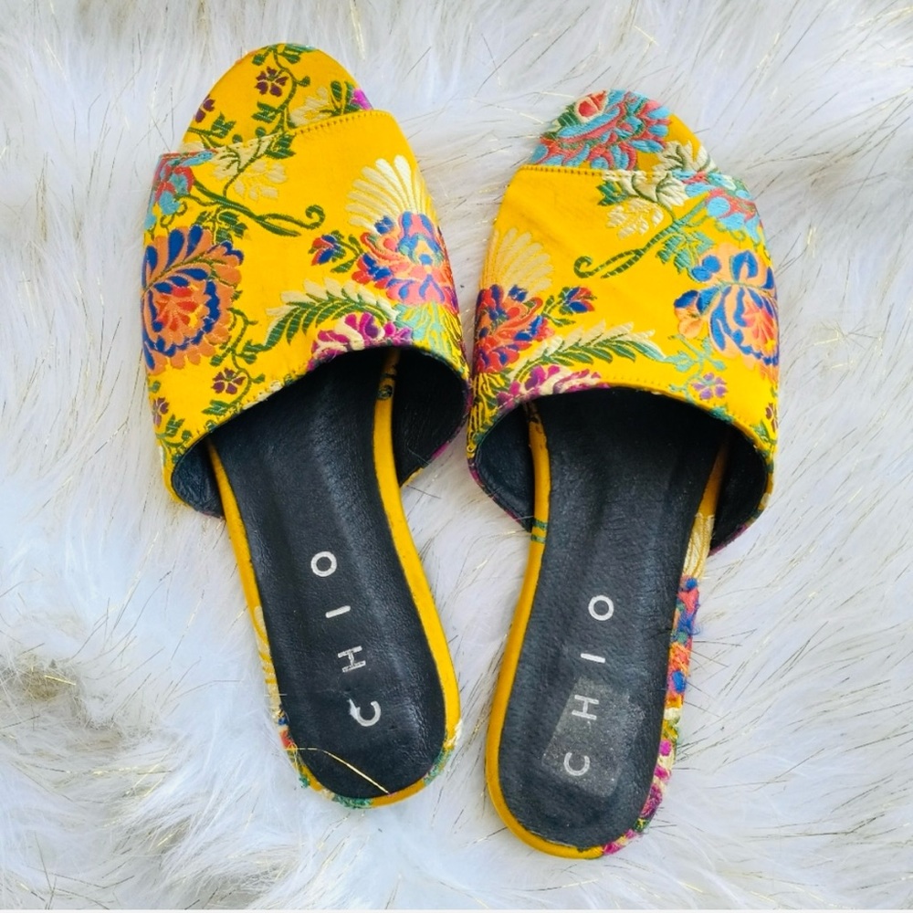 Yellow Anthropologie sandals size US 9 IT (40 IT)
